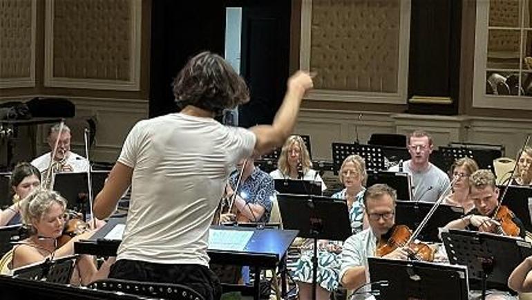 Londranın ünlü orkestrası Covent Garden Sinfonietta, Bodrumda müzikseverlerle buluşacak