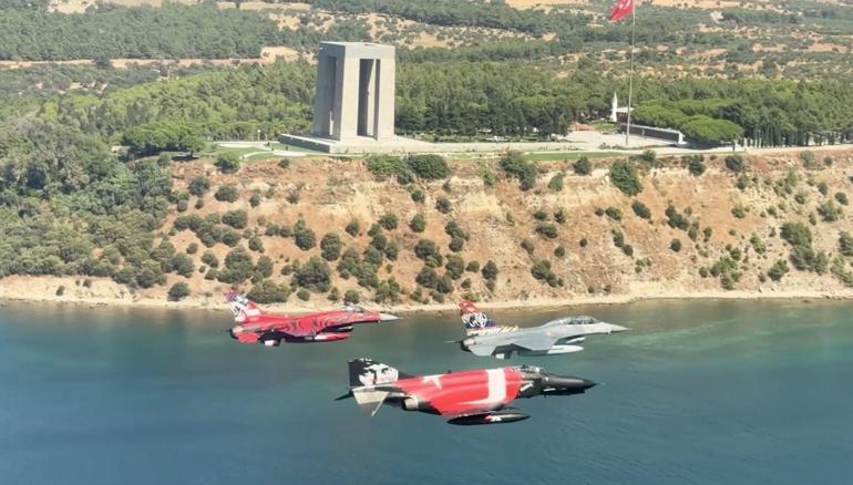 Hava Kuvvetleri Komutanı Orgeneral Rafet Dalkıran, yılın ilk eğitim uçuşunu gerçekleştirdi