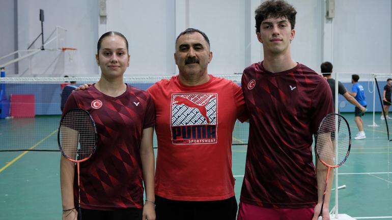 Karışık çiftlerde Türkiyeye ilk kez altın madalya kazandıran sporculara uçakta sürpriz