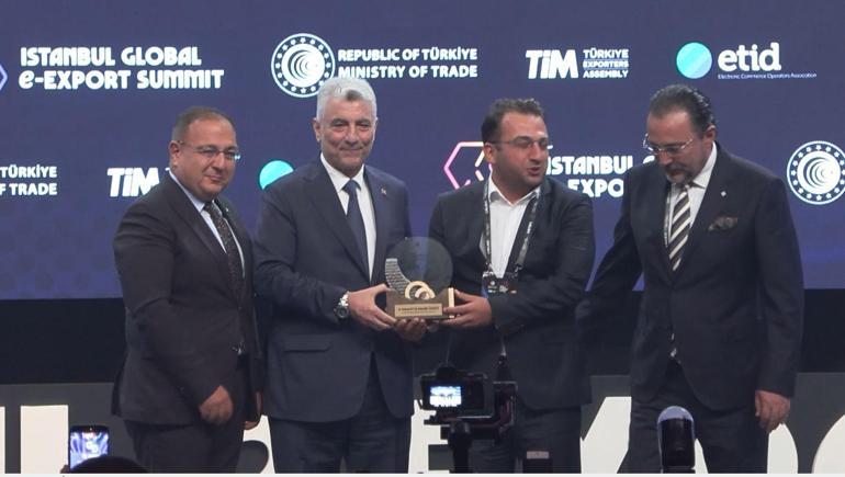 Bakan Bolat: Türkiyede 2025 yılında e-ticaret hacmi yüzde 52,2 arttı