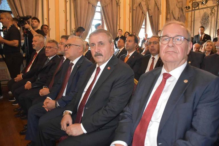Bakan Yumaklı: 107 yıl önce istiklal için ayağa kalkan Türkiye, bugün istikbalini inşa ediyor
