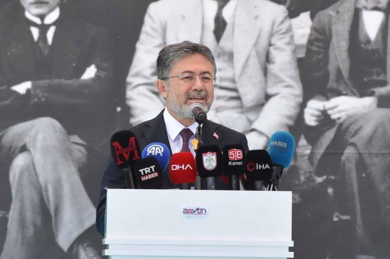Bakan Yumaklı: 107 yıl önce istiklal için ayağa kalkan Türkiye, bugün istikbalini inşa ediyor