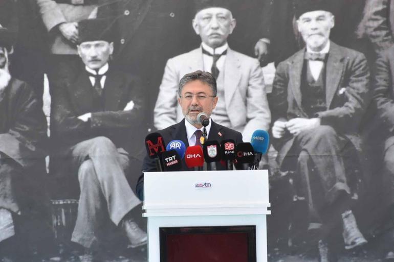 Bakan Yumaklı: 107 yıl önce istiklal için ayağa kalkan Türkiye, bugün istikbalini inşa ediyor