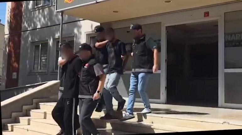 Midelerinden uyuşturucu taşıyan 2 şüpheli tutuklandı