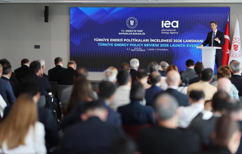 Bakan Bayraktar: Türkiyede bu yeni dönemde elektrikleşmeye yüzde 100 inanıyoruz