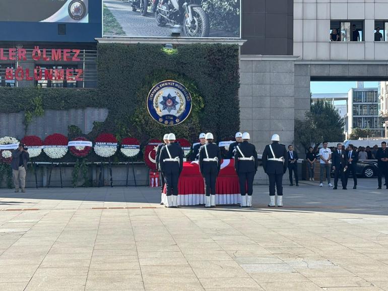Esenyurtta saldırıda şehit olan polis memuru için İstanbul Emniyet Müdürlüğü’nde tören