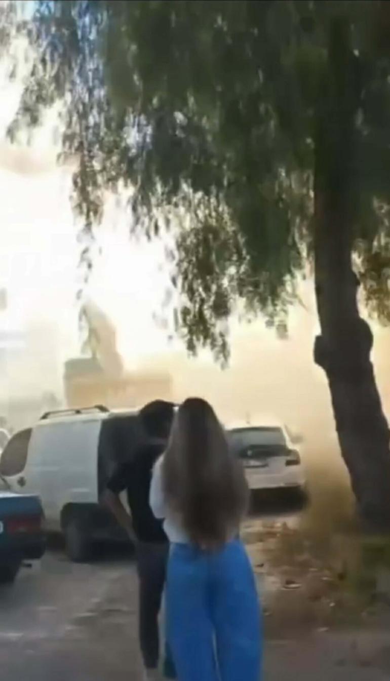 Kuşadası’nda 5 katlı bina yıkım sırasında çöktü
