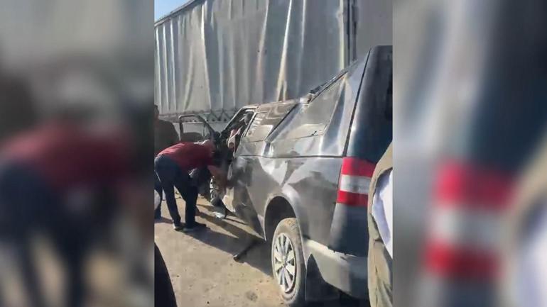 Şanlıurfa’da minibüs, TIR’a arkadan çarptı: 2 ölü, 2 ağır yaralı