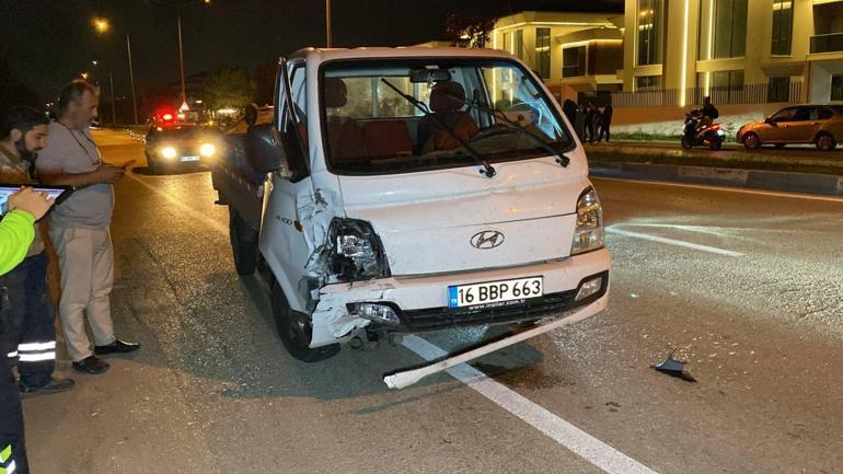 Bursada kamyonetle otomobil çarpıştı: 2 yaralı