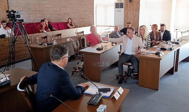 Edirne Belediyesi Meclisi toplantısında gerginlik