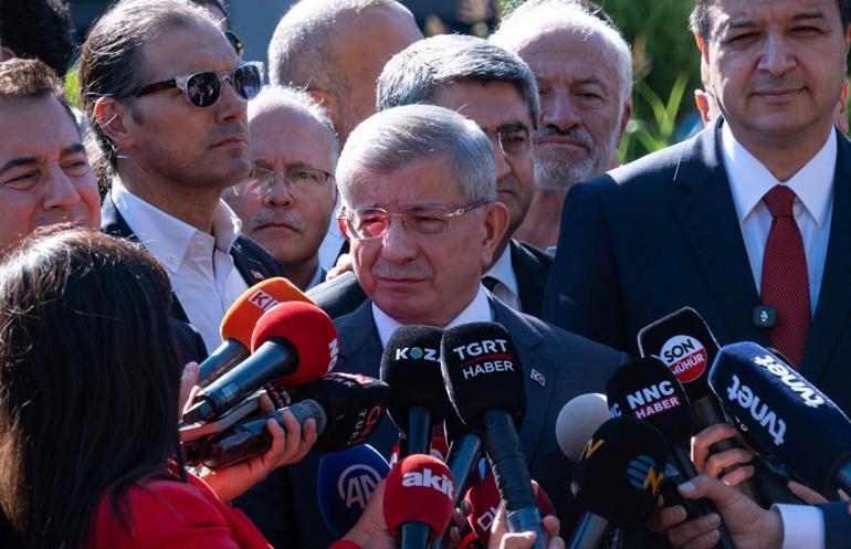 Ahmet Davutoğlu, Cumhurbaşkanına hakaret suçlamasıyla ifade verdi