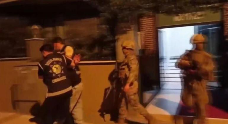 İstanbulda 3 farklı suç örgütüne operasyon: 21 gözaltı