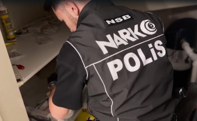 İzmirde suç örgütüne operasyon; 24 gözaltı