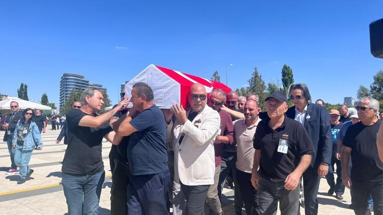 Oyuncu Serhat Kılıç, Ankarada son yolculuğuna uğurlandı