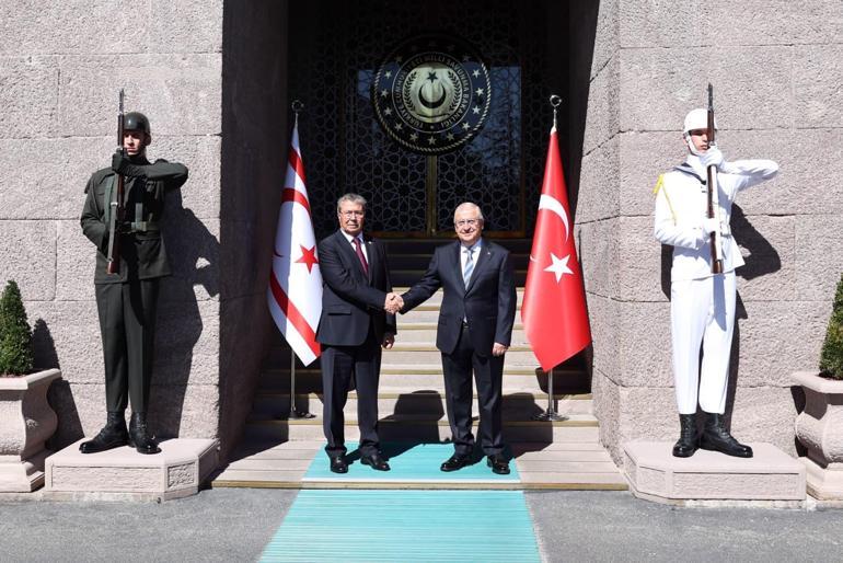 Bakanlar Gürlek ve Güler, KKTC Başbakanı Üstel ile bir araya geldi