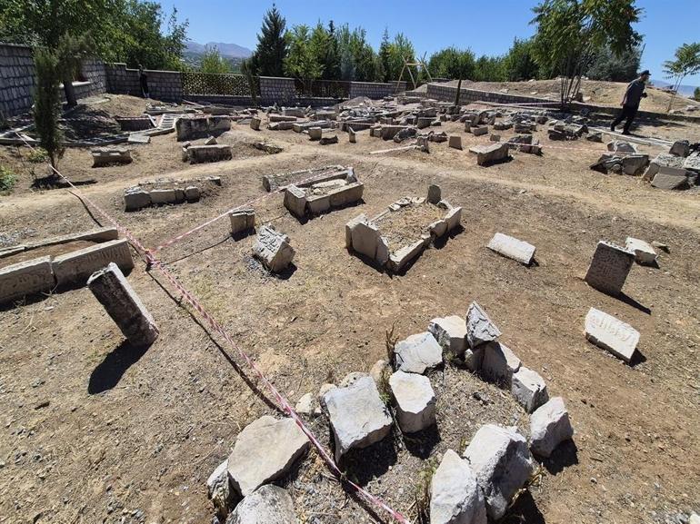 Selçuklu mirası Kırk Kardeşler Mezarlığı’nda restorasyon çalışması