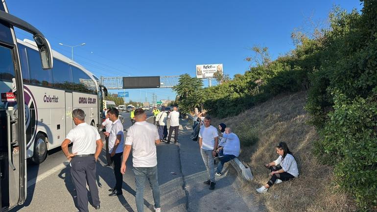 Ümraniyede 4 aracın karıştığı zincirleme kaza