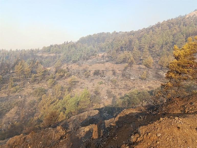 Antalya Kumlucadaki orman yangınının enerjisi düşürüldü