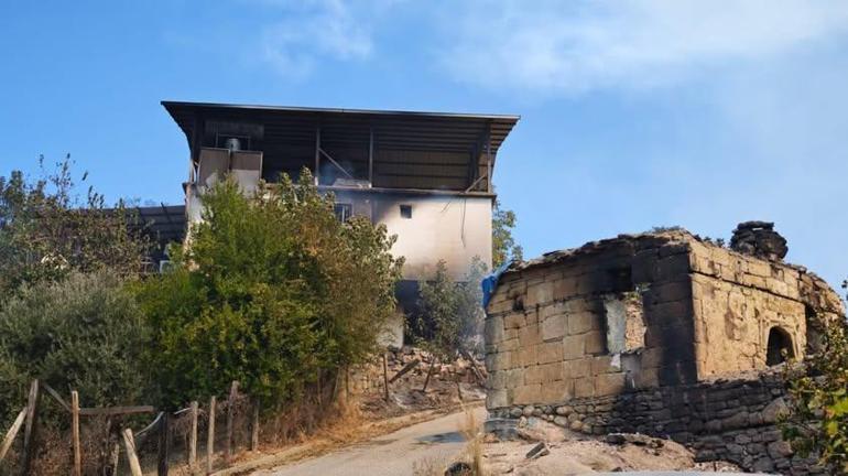 Kozanda başlayıp, 2 ilçeye daha sıçrayan orman yangını 2’nci gününde