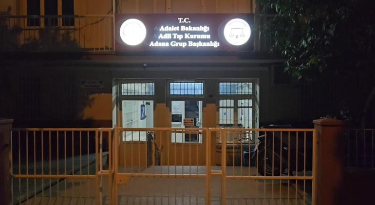 Adanada otoyol kenarında erkek cesedi bulundu