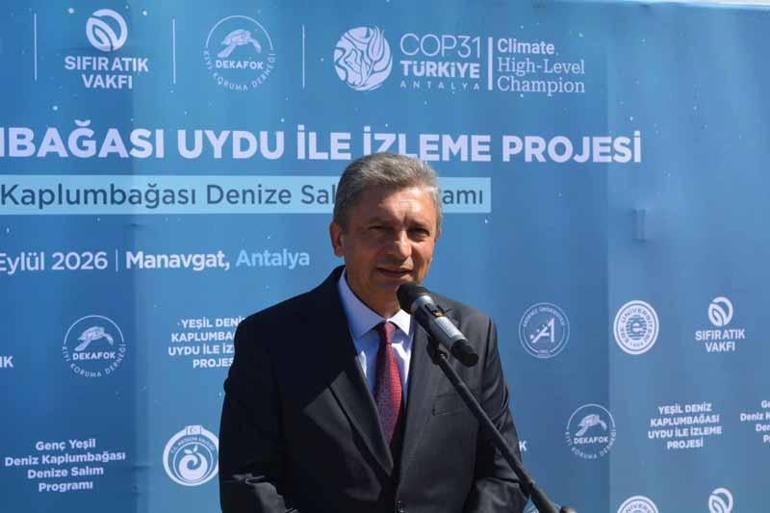 Yeşil deniz kaplumbağası Hanzala, uydu cihazıyla Akdenize gönderildi