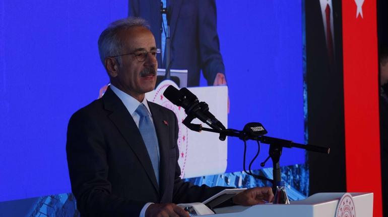 Bakan Kurum: Okyanuslarımızın geleceği devasa bir risk altındadır