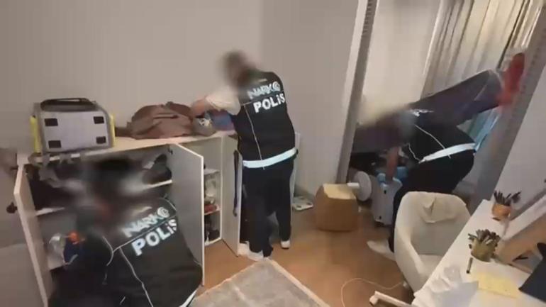 Uluslararası uyuşturucu sevkiyatlarını organize ettiği belirlenen suç örgütü lideri İstanbulda yakalandı