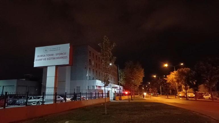 Güreş antrenörü spor salonunda ölü bulundu