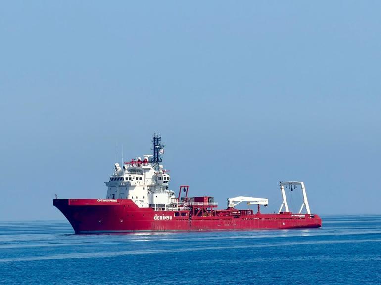 KKTC Başbakanı Üstel, Girne açıklarındaki arama çalışmalarını inceledi