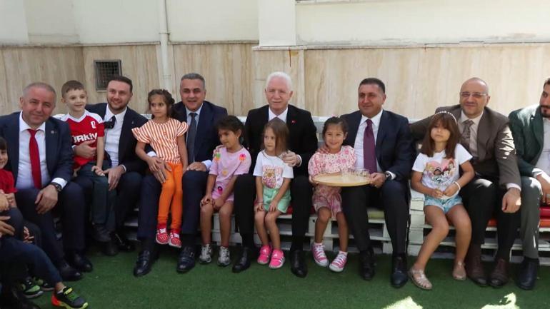 Vali Gül, ilk ders zilini çaldı