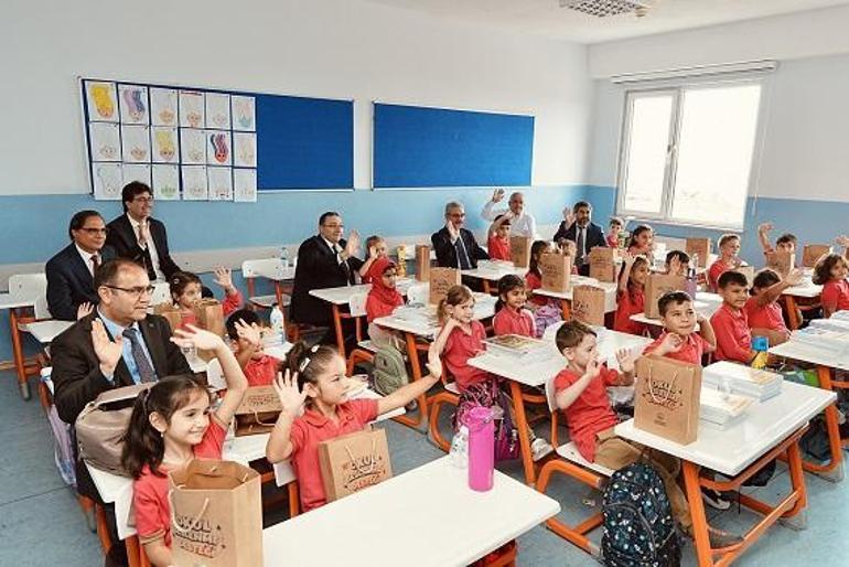 Üsküdar’da yeni eğitim döneminin ilk ders zili çaldı