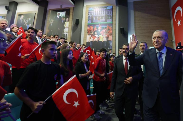 Cumhurbaşkanı Erdoğan: PISA 2025 raporuna göre Türkiye, puanını en fazla artıran ülke oldu
