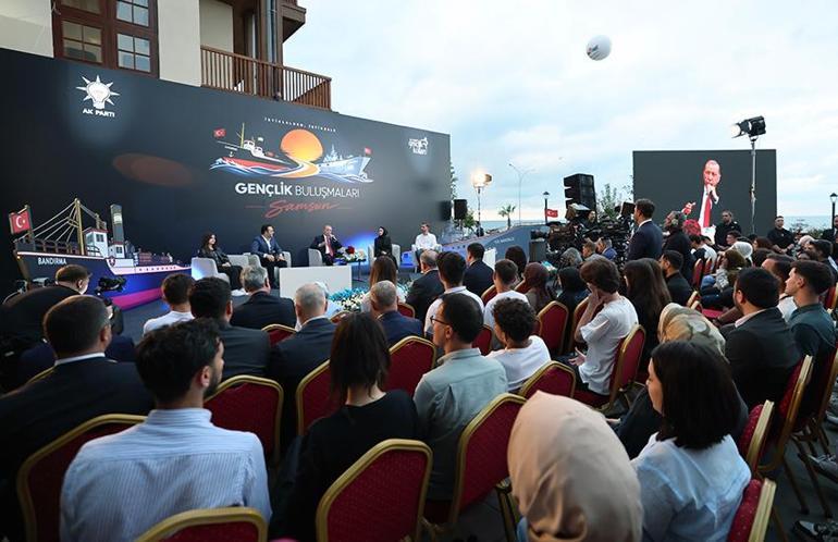 Cumhurbaşkanı Erdoğan, Samsunda gençlerle buluştu