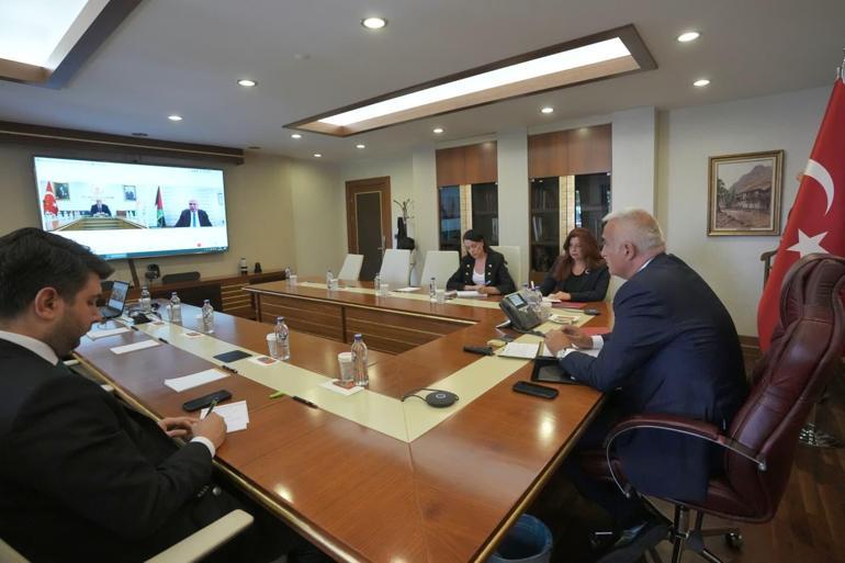 Bakan Ersoy, Filistin Kültür Bakanı Hamdan ile görüştü