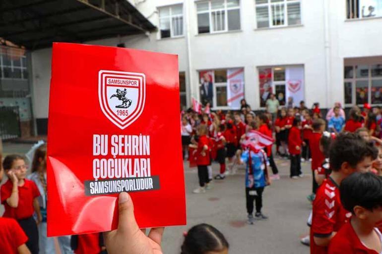 Samsunspor, minik taraftarlarını defter kampanyasında buluşturdu