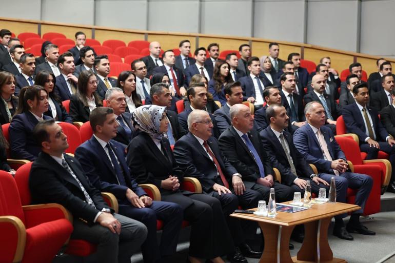 Bakan Güler, kaymakam adaylarıyla bir araya geldi