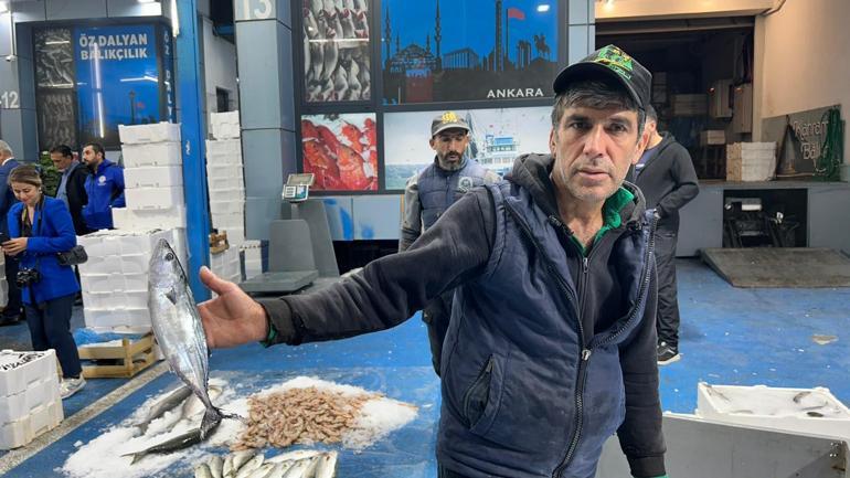 Ankara İl Tarım ve Orman Müdürü Ahmet Dallı, balık halini ziyaret etti