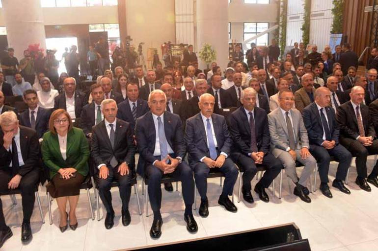 Bakan Ersoy: Deprem bölgesindeki toplam yatırımımız 34 milyar liraya ulaşacak