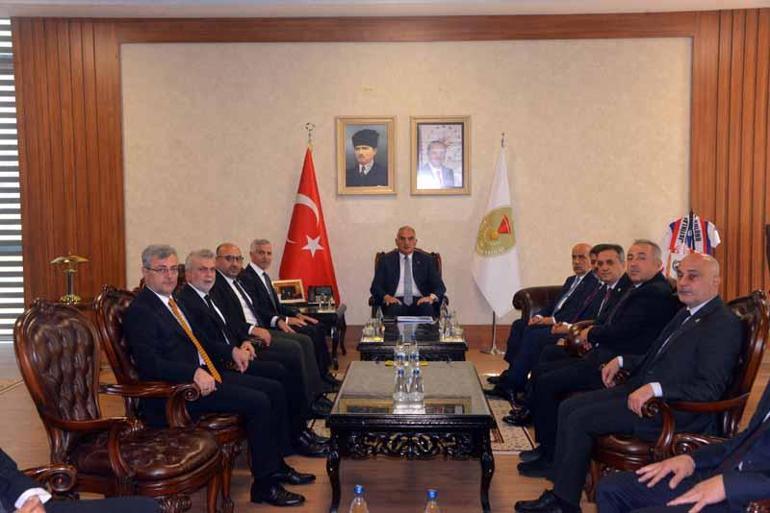 Bakan Ersoy: Deprem bölgesindeki toplam yatırımımız 34 milyar liraya ulaşacak