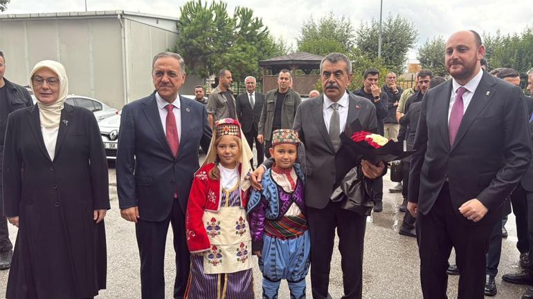 Bakan Tekin: Derslik başına düşen öğrenci sayısı, OECD ortalamasının üzerinde