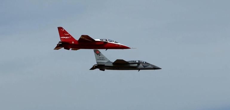 Haluk Görgün ve Orgeneral Dalkıran, HÜRKUŞ-2 ve HÜRJET ile test uçuşu gerçekleştirdi