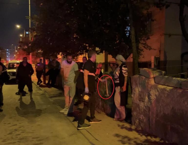Bıçaklanarak öldürülmüştü; olay öncesi elinde keserle yürüdüğü görüntüler çıktı
