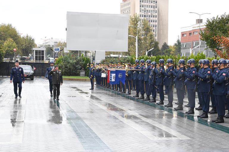 Genelkurmay Başkanı Bayraktaroğlu, Hava Kuvvetleri Komutanı Dalkıranı ziyaret etti