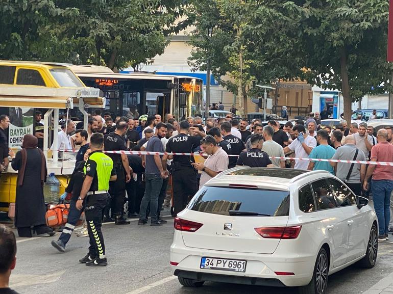Cadde ortasında silahlı kavga; 2’si yoldan geçen 3 kişi yaralandı