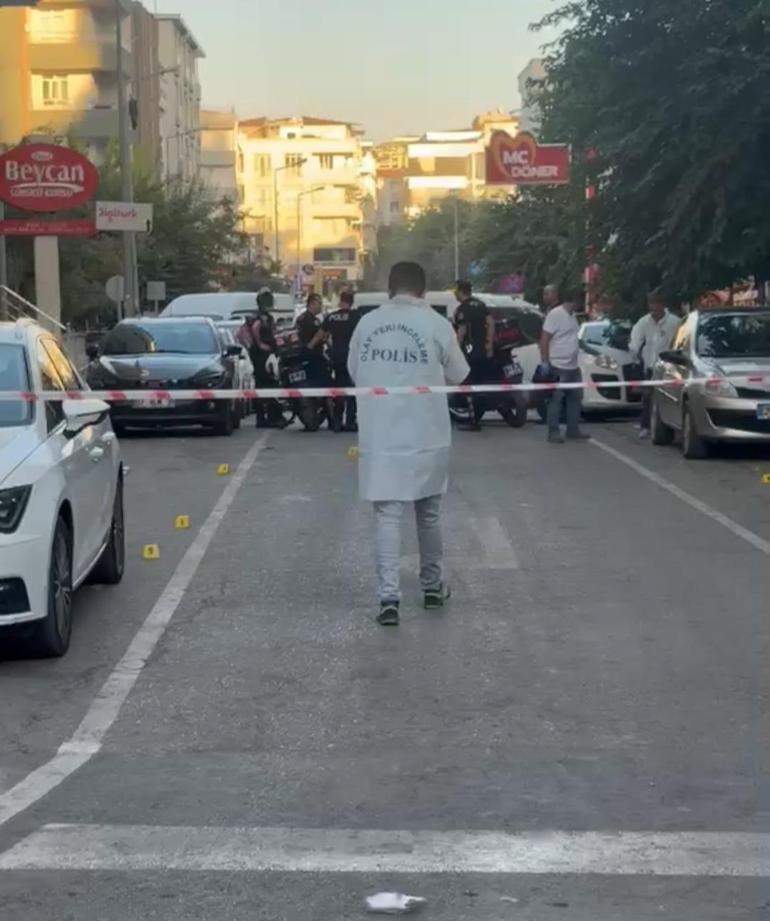 2si yoldan geçen 3 kişinin yaralandığı silahlı kavgaya ilişkin 1 tutuklama