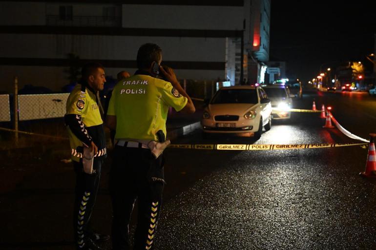 Trafik kazasında inceleme yapan polis memuru, otomobilin çarpması sonucu şehit oldu