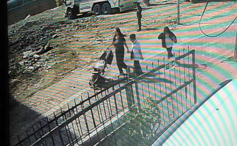 Avcılar’da kontrollü yıkım sırasında bina çöktü; yoldan geçenler son anda kurtuldu