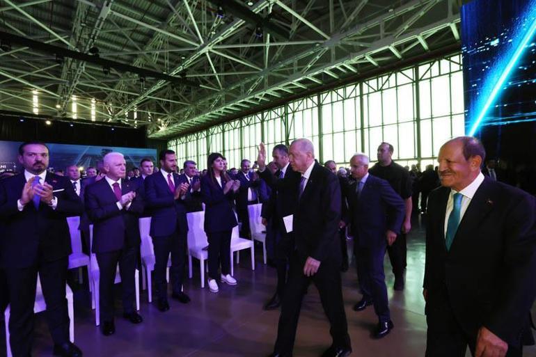 Cumhurbaşkanı Erdoğan: 2030da İstanbul Havalimanı bağlantılı faaliyetlerde 472 bin kişilik istihdama ulaşmayı öngörüyoruz