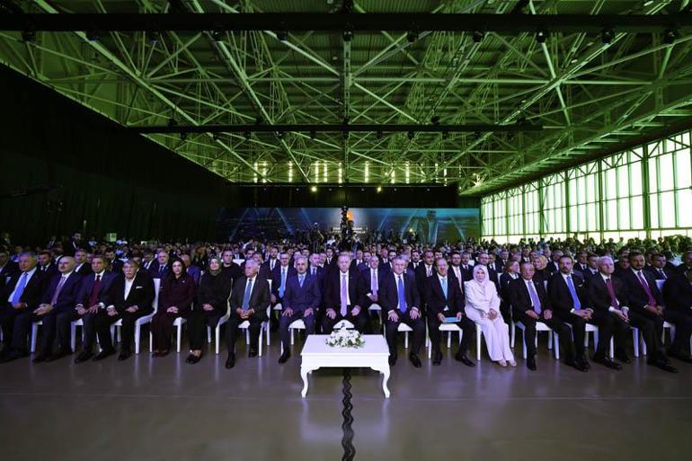 Cumhurbaşkanı Erdoğan: 2030da İstanbul Havalimanı bağlantılı faaliyetlerde 472 bin kişilik istihdama ulaşmayı öngörüyoruz