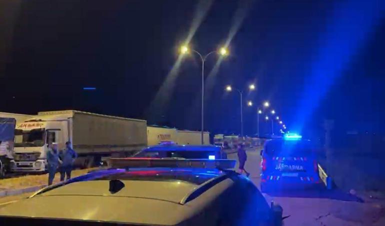 Cilvegözü Sınır Kapısında TIR şoförleri arasında kavga: 3 yaralı